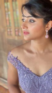 Mirna Menon Instagram - 💜

Outfit : @paris_de_boutique 
Location : @kondai_lip_resort 
Mua : @makeup_by_rajisha