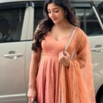 Mirna Menon Instagram – #Ugram promotions 🤗❤️

Outfit : @studio149 • M&H : @vyshalisundaram_hairstylist
