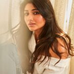 Mirna Menon Instagram - 🤍 @arun_payyadimeethal • @makeup_by_rajisha