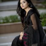 Mirna Menon Instagram - Another series in Black ? 🖤 #Mirnaa • @kiransaphotography • @paris_de_boutique • @b3bridalstudio • @sathish_pro • @teamaimpro
