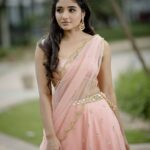 Mirna Menon Instagram - Wish people well. Their success will not limit yours 💯 Enna nanba ? #Mirnaa • @kiransaphotography • @sankalptheboutique • @b3bridalstudio • @sathish_pro • @teamaimpro