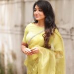 Mirna Menon Instagram - Two weeks of Periya Dinosaur sambavam 😄 #Jailer #blockbuster Saree : @hafsaaddotcom PC : @fifthanglestudios Stylist : @gayathribalasubramanian21 Location : @varnamalaweddingexperience