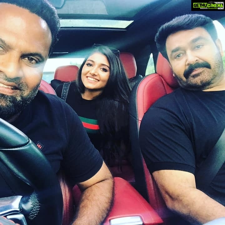 Mirna Menon Instagram - Blessed and grateful to have worked with the Superstar and to have him as a well wisher in my life ! Wishing you good health and happiness on your birthday, dearmost @mohanlal ❤️ #HappyBirthdayLaletta