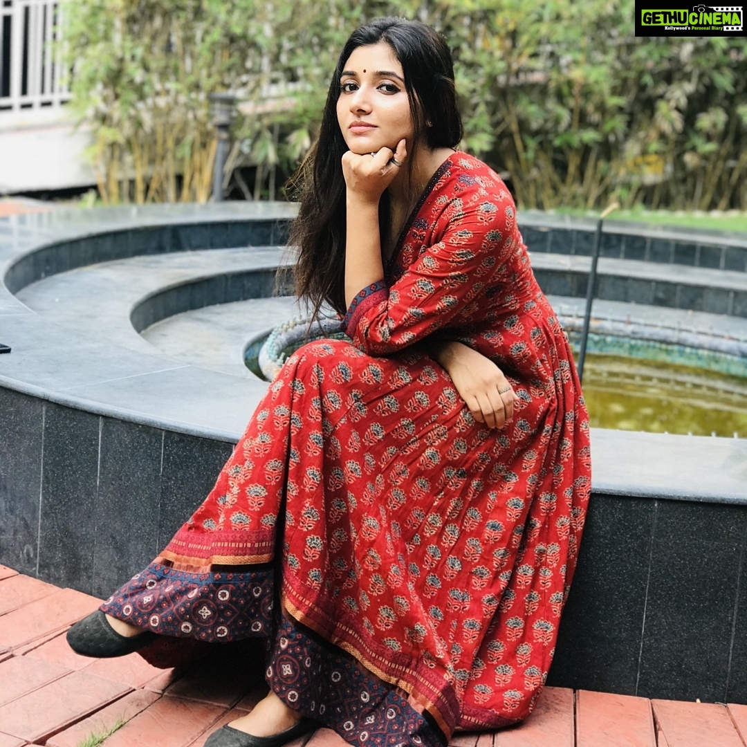 Mirna Menon Instagram - ❤️ #Mirnaa • @shalinijamesmantra • @styled_by_gk