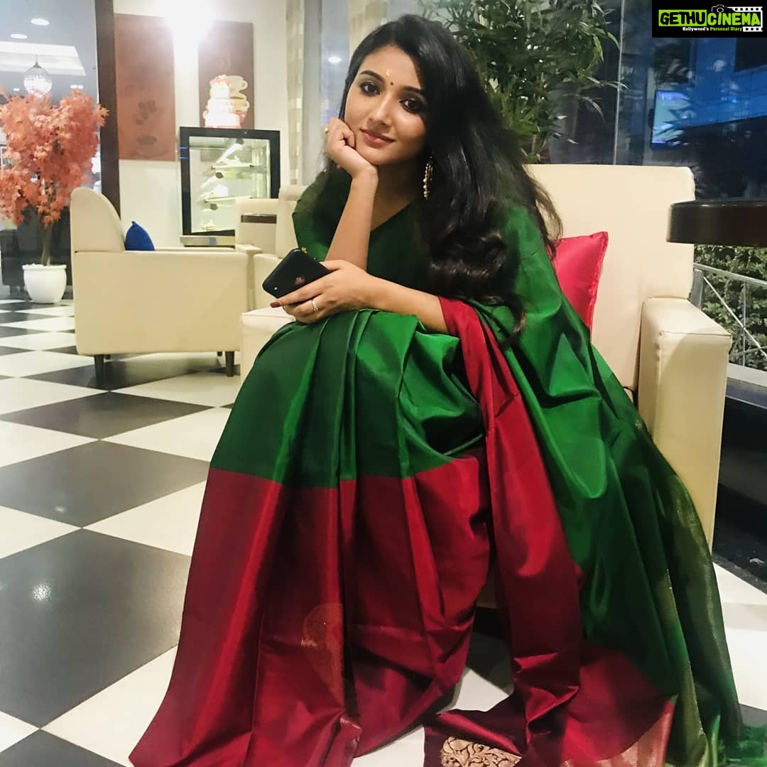 Mirna Menon Instagram - For an inauguration at Calicut 😊 #Mirnaa @diva_womensclothingstore @lachu_shefeena