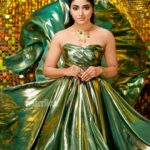 Mirna Menon Instagram - 💚 @vanithamagazine Photography: @sreekanth_kalarickal Costume: @qaleeziya Design @__melwy_j__ @sharonannsanthosh27 Styling @story_of_esther @__melwy_j__ Jewellery: @goodwillcollectionskerala Location @picco.kochi Cover design: @art_agopi Colour grading: @michaelaerathedathu Text: @rakhyraz Makeup: @sreshtamakeup Art @shibumaradu
