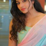 Mirna Menon Instagram – ❤️
Outfit : @mayon_by_subhathracouture Stylist : @gayathribalasubramanian21 MUH : @vyshalisundaram_hairstylist