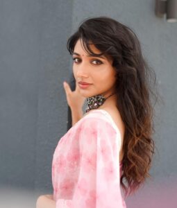 Mirna Menon Instagram - 🩷

PC : @merin__georg 
Styling : @amritha_lakshmi___  @styledby_al_ Jewellery : @mspinkpantherjewel 
MUA : @zara___makeover 
Outfit : @zoandzi_by_sanam