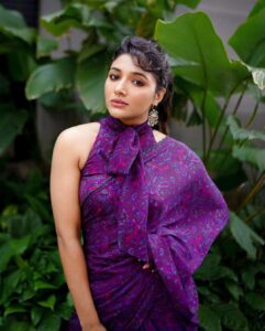Mirna Menon Instagram - 💜

PC : @merin__georg 
Styling : @amritha_lakshmi___  @styledby_al_ 
Outfit : @ka_couture_  @khali_proud 
Jewellery : @goodwillcollectionskerala
Mua : @zara___makeover