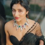Mirna Menon Instagram - 🖤 Saree : @bespoke.dhishya Blouse : @archana.karthick PC : @sk_abhijith MUA : @laxmi_saneesh Jewellery : @mspinkpantherjewel Location : @holidayinn_cochin