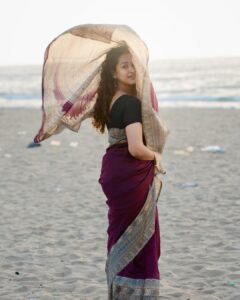 Misha Ghoshal Instagram - Iniya Tamizh Puthandu Nal Vazhthakal ❤️❤️❤️ hav a great year everyone 🥰

PC: @nirpadam