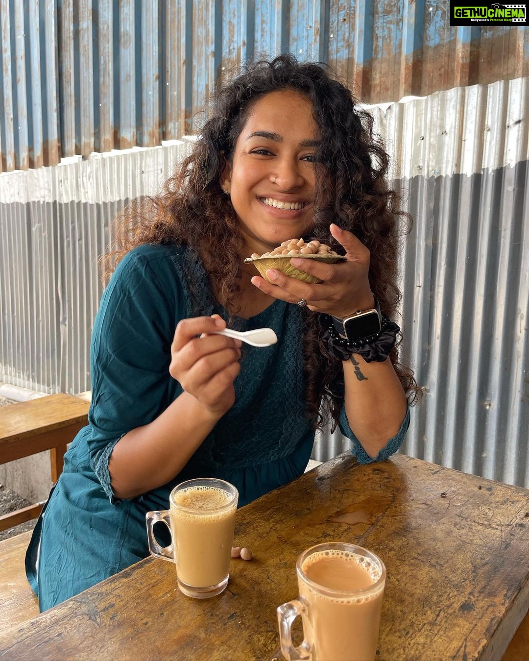 Misha Ghoshal Instagram - I am the “Live to eat” kind of a person 😂