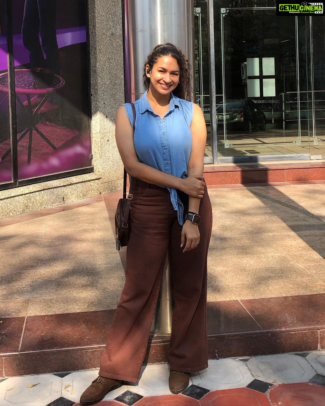 Misha Ghoshal Instagram - Hello from the other side 👋🏼