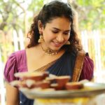 Misha Ghoshal Instagram – Which 1 is ur fav pic? Btw m in love with this Half saree ❤️

MUA – @prithika_makeovers 
Outfit- @shansika1
Jewellery- @aaranyarentaljewellery
Styling- @dharshinisundaram
PC- @0watts_0

#halfsaree #photoshoot #favoutfit #tamilcinema #tamilactress