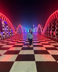 Misha Ghoshal Instagram - The inner child in me got way too excited seeing this bridge 🥺❤️ pure love and joy 

#colors #lighting #nightlife #chennai #bridge #marinabeach