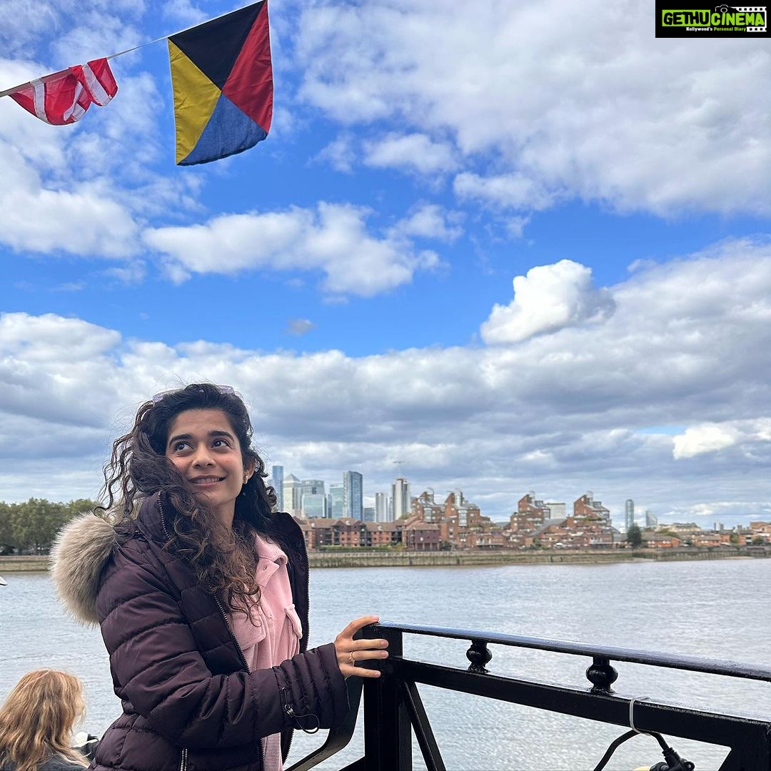 Mithila Palkar Instagram - ♥️ Everywhere in London. London, United Kingdom