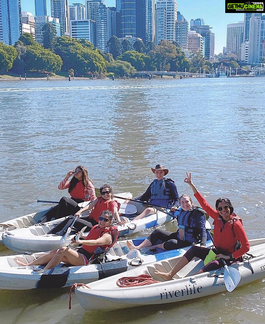 Mithila Palkar Instagram - Last day in Bris-bae-ne was full of all things fun - we kayaked, packed a picnic and scooted off to our next destination - Gold Coast! ☀️ @queensland @riverlifebrisbane #brisbaneanyday #visitbrisbane #australia Brisbane, Queensland, Australia