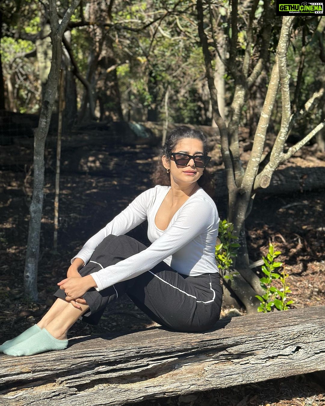 Mithila Palkar Instagram - Last day in Bris-bae-ne was full of all things fun - we kayaked, packed a picnic and scooted off to our next destination - Gold Coast! ☀️ @queensland @riverlifebrisbane #brisbaneanyday #visitbrisbane #australia Brisbane, Queensland, Australia