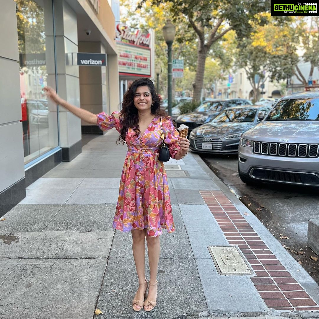 Mithila Palkar Instagram - 📍University Ave. Palo Alto, California