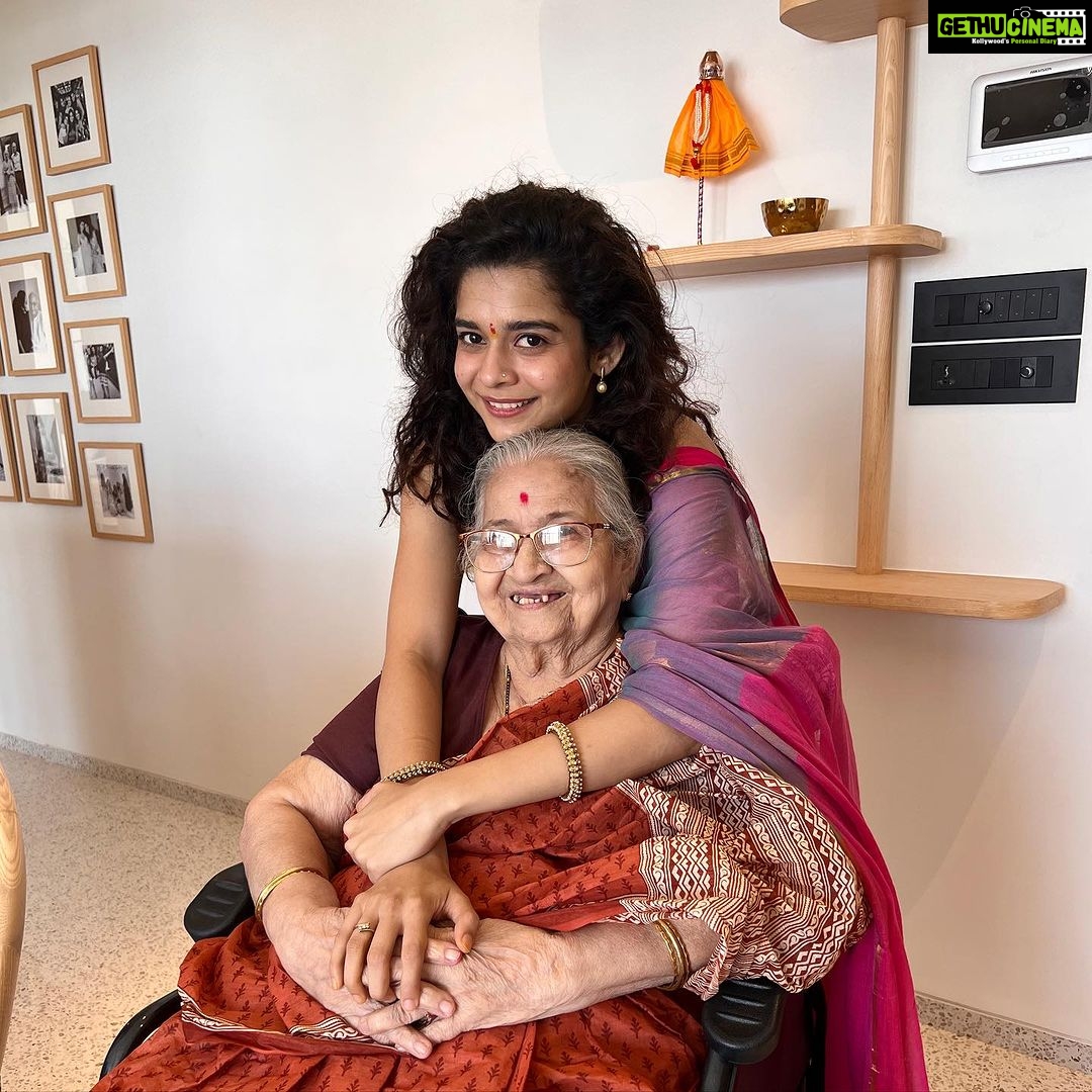 Mithila Palkar Instagram - Happy Birthday to this half of my world, the calm to my chaos, my Mumma 🤍