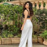 Mithila Palkar Instagram - A musical monsoon day! ☔️ Glam and outtakes @shrushti_birje_28 🤍 Hair by @makeupandhairby_netra Cheerleading by @milisavla 🥳