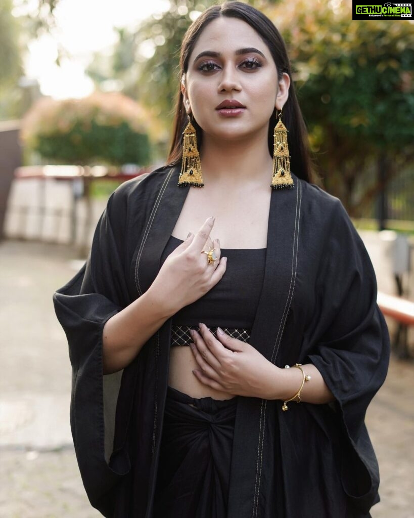 Miya George Instagram - Surround urself with gud people. Even the darkest phase will turn to be the brightest one Dress nd earrings by @saltstudio Mua @mukeshmuralimakeover styling @sabarinathk_