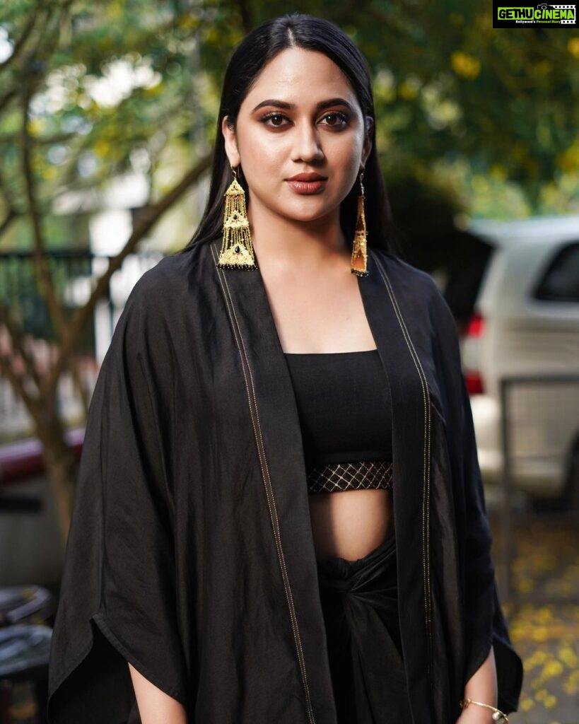 Miya George Instagram - Surround urself with gud people. Even the darkest phase will turn to be the brightest one Dress nd earrings by @saltstudio Mua @mukeshmuralimakeover styling @sabarinathk_