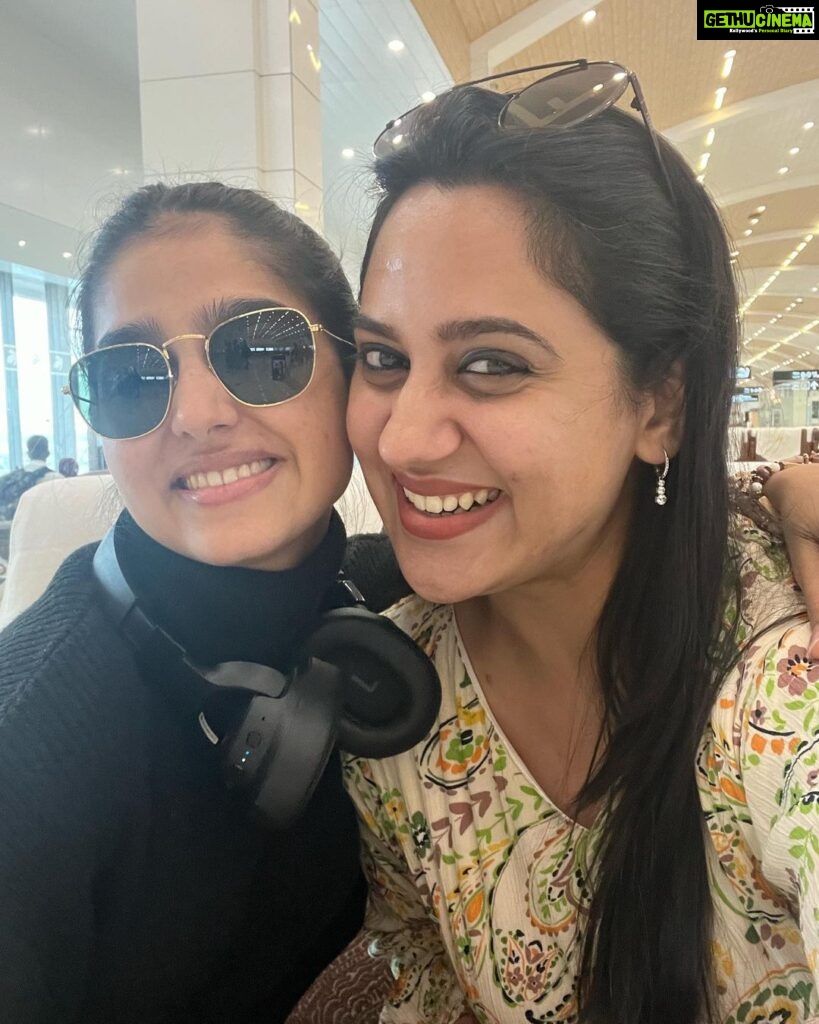 Miya George Instagram - Hey Qatar..🙋‍♀️ Here we come @anaswara.rajan Found same traits of my mom in Anaswara's mom.so posting her picture as well @pranayavilasam