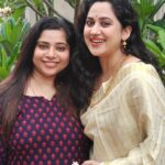 Miya George Instagram – Many more happy returns of the day dear sis @ginilijo & Big congratulations for reaching another milestone in ur business too.  Wearing this beautiful saree from @amyraonline