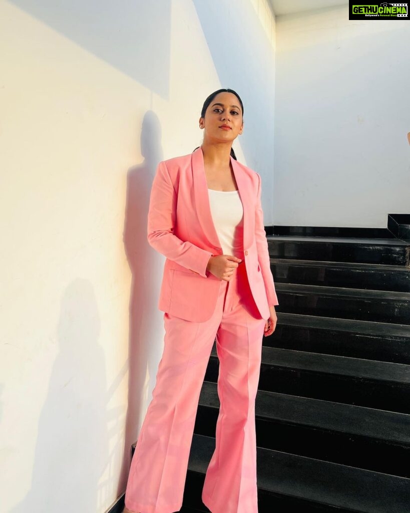 Miya George Instagram - Boss or barbie.. Slay it in pink 💁‍♀️ Mua @femy_antony__