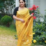 Miya George Instagram - 🌼🌼ഉത്രാടദിനാശംസകൾ 🌼🌼 saree @amyraonline MUA @femy_antony__ styling @sabarinathk_ 📸 @pranavraaaj