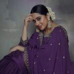 Miya George Instagram - Last in this series😜 @silkycalicut @sabarinathk_ @abilashchickumakeupartist @nithin_c_nandakumar @goodwillcollectionskerala