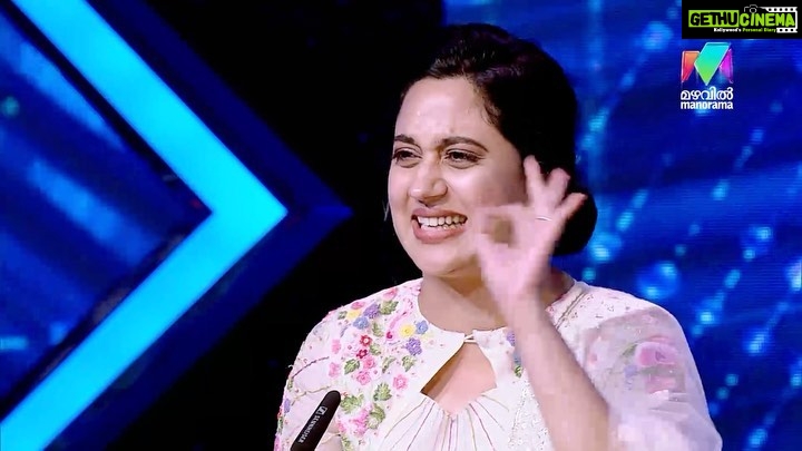 Miya George Instagram - Catch me on today's episode of Kidilam at 8 pm nly on @mazhavilmanoramatv