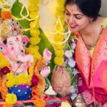 Monal Gajjar Instagram - "May Lord Ganesha bless you with wisdom, prosperity, and happiness on this auspicious Ganesh Chaturthi! 🙏🐘✨ #GaneshChaturthi #Blessings #FestivalVibes"