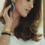 Monica Khanna Instagram - Be YOUNG 🌻 Be DOPE💛 Be PROUD🌞 WEARING -@studio6jewels #transitionreels #transition #lifestyle #lifestyleblogger #trending #savage #trendingsongs #trending #messy #kolkata #kolkataevent #white #strongwomen #love #event #jewelry #instagood #instagram #reelsinstagram #picture #photographylovers #trending