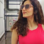 Monica Khanna Instagram - “I know why they’re called shades, because you can’t see me roll my eyes when I wear them.”😜😜 MY ARMOUR🤘 THANKYOU @eyewearlabs for spoiling me everytime... #sunglassesfashion #sunglassesstyle #sunglasses😎 #sunglasseslover #rayban #eyewearfashion #newsunglasses #eyewear #sunglass #glasses #trending #trendingsongs #reels #trendingreels #eyewearlabs #love #loveforsunglasses #viral #video