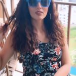 Monica Khanna Instagram - The coolest sunglasses to make you look hot... Vibe hai 🤘 Vibe hai🤘 Wearing -@eyewearlabs #sunglassesfashion #sunglassesstyle #sunglasses😎 #sunglasseslover #rayban #eyewearfashion #newsunglasses #eyewear #sunglass #glasses #trending #trendingsongs #reels #trendingreels #eyewearlabs #love #loveforsunglasses #viral #video