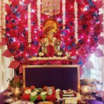 Monica Khanna Instagram - विघ्नेश्वराय वरदाय सुरप्रियाय लम्बोदराय सकलाय जगद्धितायं। ... Darshan day 2 #ganapati #ganeshchaturthi #ganesh #aarti #bappa #bappamorya #day2 #gratitude #majhabappa #happiness #gannu #gampu #gannubappa😘 #yellow #yellowfeta Mumbai - मुंबई