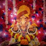 Monica Khanna Instagram - Ganapati Bappa Morya 🙏 Darshan Day 1.... #ganapati #ganeshchaturthi #ganesh #aarti #bappa #bappamorya #day1 #gratitude #majhabappa #happiness #gannu #gampu #gannubappa😘 #yellow #yellowfeta