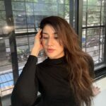 Monica Sharma Instagram - Okay okay, I get it you missed me😮‍💨♥️ . . . . . . . #black #instamood Mumbai, Maharashtra