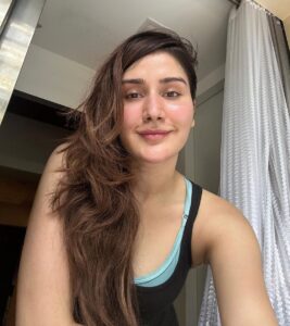 Monica Sharma Instagram - Projecting preferred parameters of my avatar without any placebo’s from inside to out in the hologram👽🤍 i.e.,
Felt cute without makeup 🤪
.
.
.
.
.
.
#nomakeup #postworkout #instamood