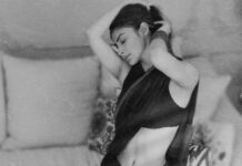 Mouni Roy Instagram - Come September ♥️ • • • 📸 @anusoru