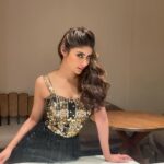 Mouni Roy Instagram – Dance & all that jazz. It’s best when you improvise !