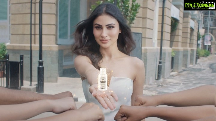 Mouni Roy Instagram - Introducing our brand new Triple Care Serum Mini, the secret to that mesmerising glow. Mouni’s got her hands on it, and you can too! Try it now and experience the glow for yourself. Once you’re hooked, our full-size Triple Care Serum awaits to keep your glow game strong. Don’t miss out on this mini wonder! #GlowOnTheGo Limited stock only. Grab yours now! Available only in offline stores. #skincare #serum #care #brightening #Spawake #TCSMini #TripleCareSerumMini #PocketSizedGlow #Jbeauty