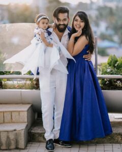Mridula Vijay Instagram - Leo Family 🦁 
Photography @maheshms__ 
Costume @ahamboutique 
MUA @pooja_vysh_makeovers