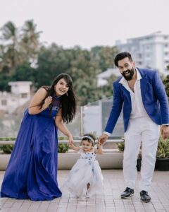Mridula Vijay Instagram - Leo Family 🦁 
Photography @maheshms__ 
Costume @ahamboutique 
MUA @pooja_vysh_makeovers