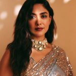 Mrunal Thakur Instagram - Splash of Indian finery for @khushmag's latest issue! ❤‍🔥 Wearing @rimpleandharpreet —— Editor-in-chief: @sonia_ullah Photography: @vanshvirmani Creative Director: @mannisahota_ Fashion Editor: @vikas_r Jr. Fashion Editor: @tanishqmalhotraa Jewellery: @the_izzari Makeup: @missblender Hair: @pushkinbhasin Videography: @studiothirty6_films Styling Assistant: @thestylethesaurus_ Location: @rajasthalijaipur #KhushWedding #Khushmagazine #MrunalThakur