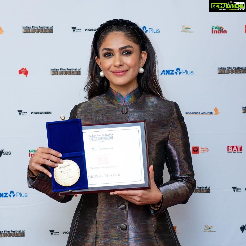 Mrunal Thakur Instagram - Life truly comes a full circle. My journey in films started in Melbourne and I’m back here again, from opening the festival to now getting this recognition and award, I’m overwhelmed. I’m grateful to the festival for this award of Diversity in Cinema and the best film award for Sita Ramam. Storytelling should have no restrictions of language and cultures, it should be free of such restrictions. This has inspired me with a fresh vigour to do work that makes a difference, inspires. Super Excited for what the future holds in this incredible journey of cinema . Thank you IFFM, thank you Mitu, thank you Melbourne! ❤️❤️❤️🦋🦋🦋