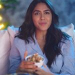 Mrunal Thakur Instagram - Ready to surround yourself with the enchanting Disney magic? 🪄✨ From the cozy pre-movie setup to the sparkling snacks, fairy lights, and the dreamy aura, it’s all part of Disney’s spellbinding experience. 🍿🧚‍♀️ This is how I love to kickstart a work-free weekend: my favorite Disney movie paired with mouthwatering snacks. Tell me, what’s your ultimate chutti combo? 👇🏻 Huge shoutout to #Disney for celebrating 100 years of bringing joy, wonder, and magic into our lives. 🌟💯 #DisneyMagic #Disney #D100 #Partnership