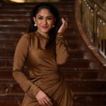 Mrunal Thakur Instagram - 🤎🤎🤎 Makeup - @missblender Hair - @deepalid10 Styled by- @sheefajgilani Assisted by- @sabrinawhite98 @nirikshapoojary_ @_praa___ @palakshahh18 @jhanvikhatwani_ @tooboldforyou Photographer - @shekhar_jay Photographer’s assistant - @shan_muga Outfit- Dress: @lolabysumanb Headband: @hm Accessories: @Pipabella Shoes: @aands_official